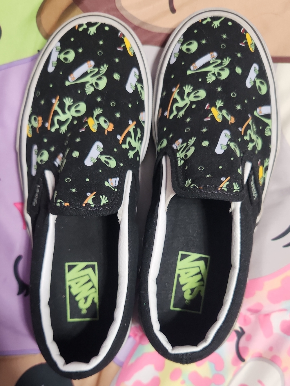 2.5 KIDS Vans Slip On Sneakers Shoes Skate Alien Glow In The Dark Skateboard